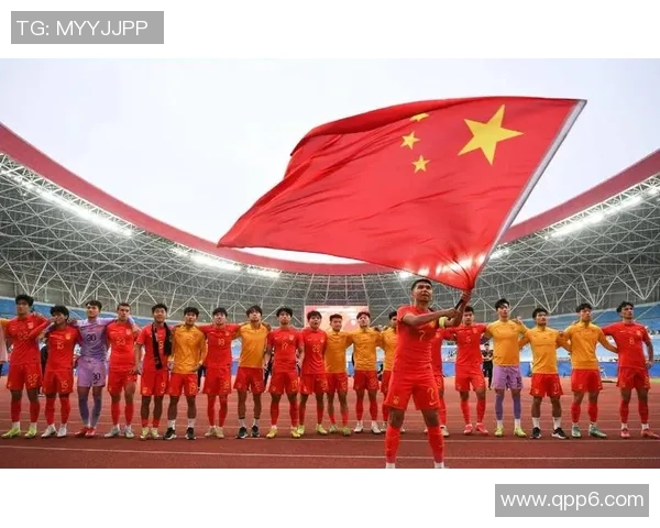 加沙足球球星逆境中奋勇拼搏展现体育精神与坚韧力量